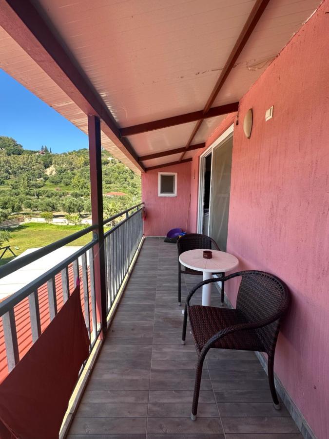 Rainbow Apartments Kalamákion 外观 照片